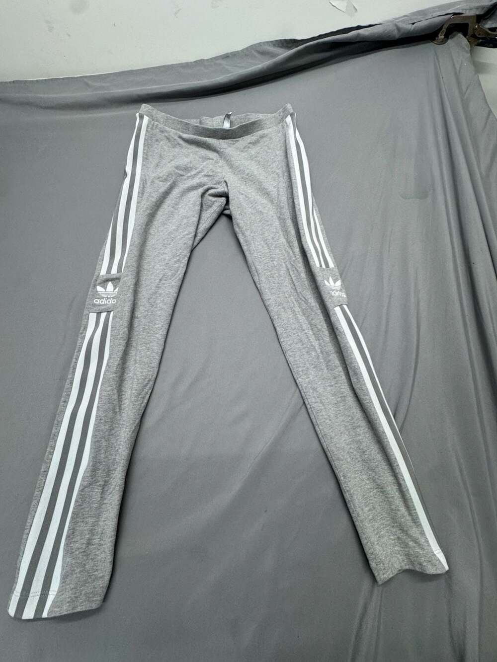 Adidas Leggings Size M Gray 3 Stripe Trefoil Cotton Pants